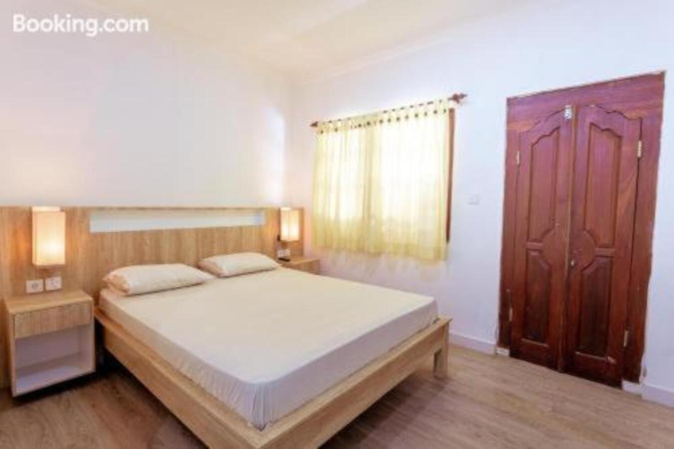 Segara Sadhu Inn Kuta By Ecommerceloka Exteriér fotografie