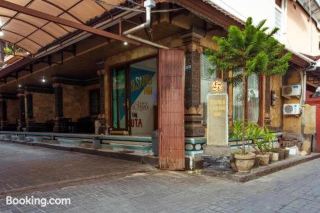 Segara Sadhu Inn Kuta By Ecommerceloka Exteriér fotografie