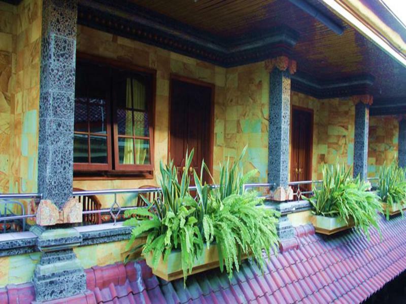 Segara Sadhu Inn Kuta By Ecommerceloka Exteriér fotografie